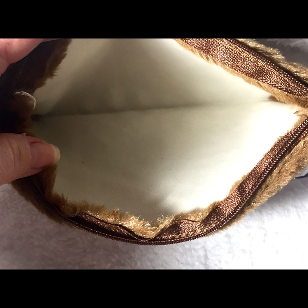 🌻3/$20 Minky Brown Faux Fur Bag - Picture 4 of 6
